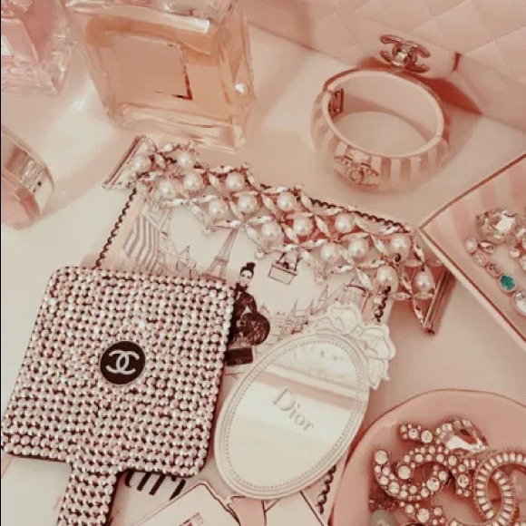 Christian Dior Authentic Lady Dior Laser Etched Ribbon Detail Coquette Mirror - Picture 9 of 17